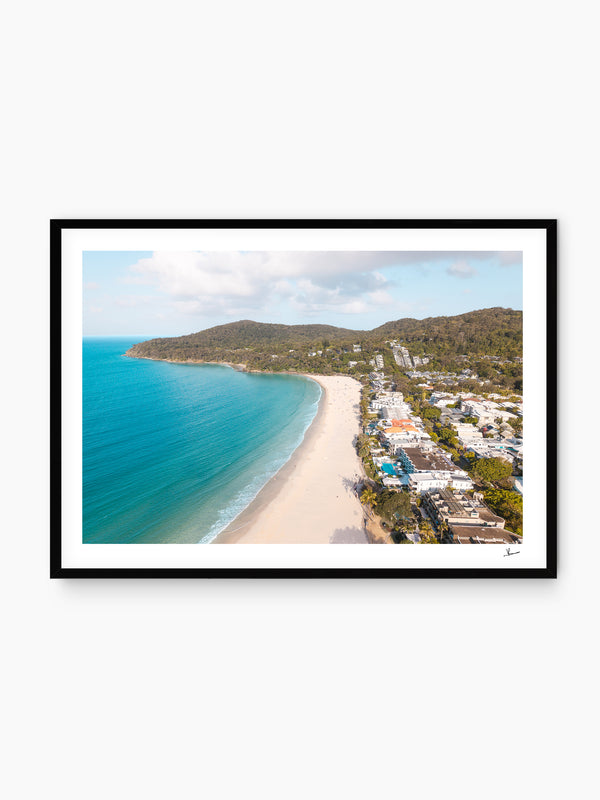 Noosa Main Beach 04 – Sunshine Coast Wall Art Print