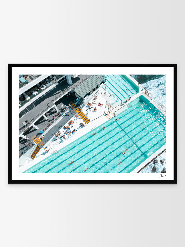Icebergs Pool 02