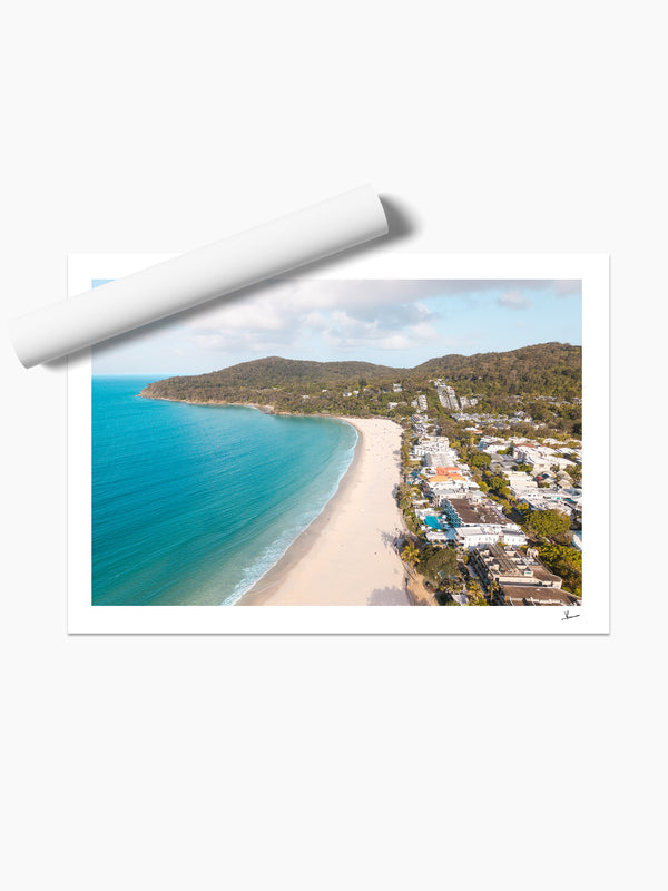 Noosa Main Beach 04 – Sunshine Coast Wall Art Print